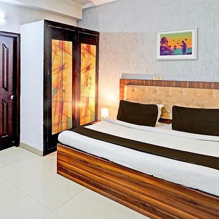 Super Hotel O Palm Dehradun Esterno foto