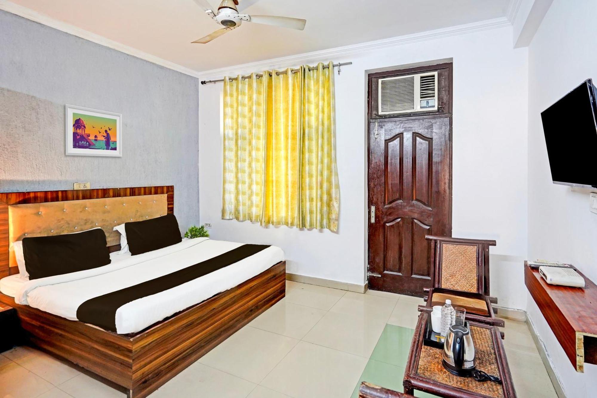Super Hotel O Palm Dehradun Esterno foto