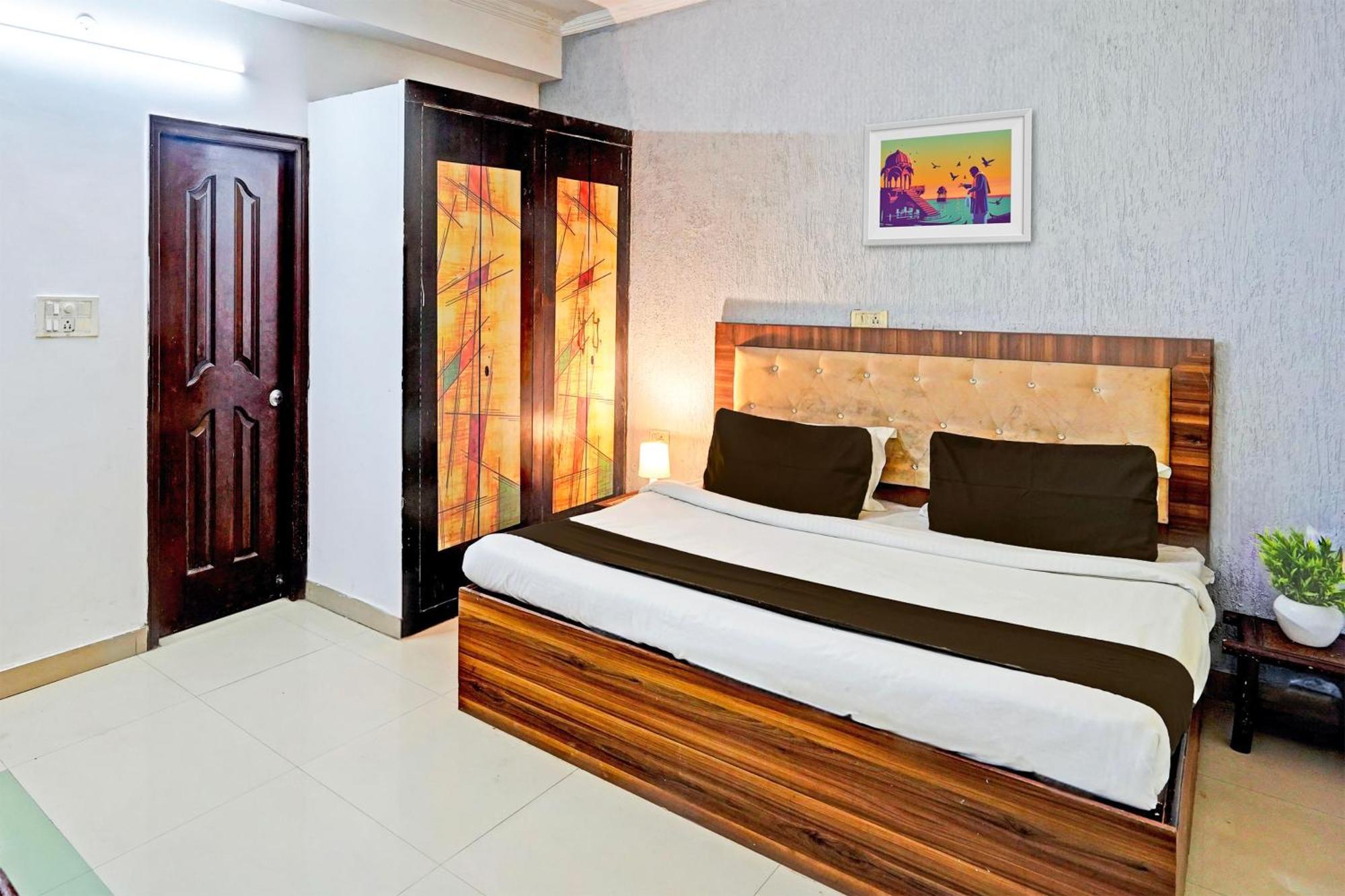 Super Hotel O Palm Dehradun Esterno foto